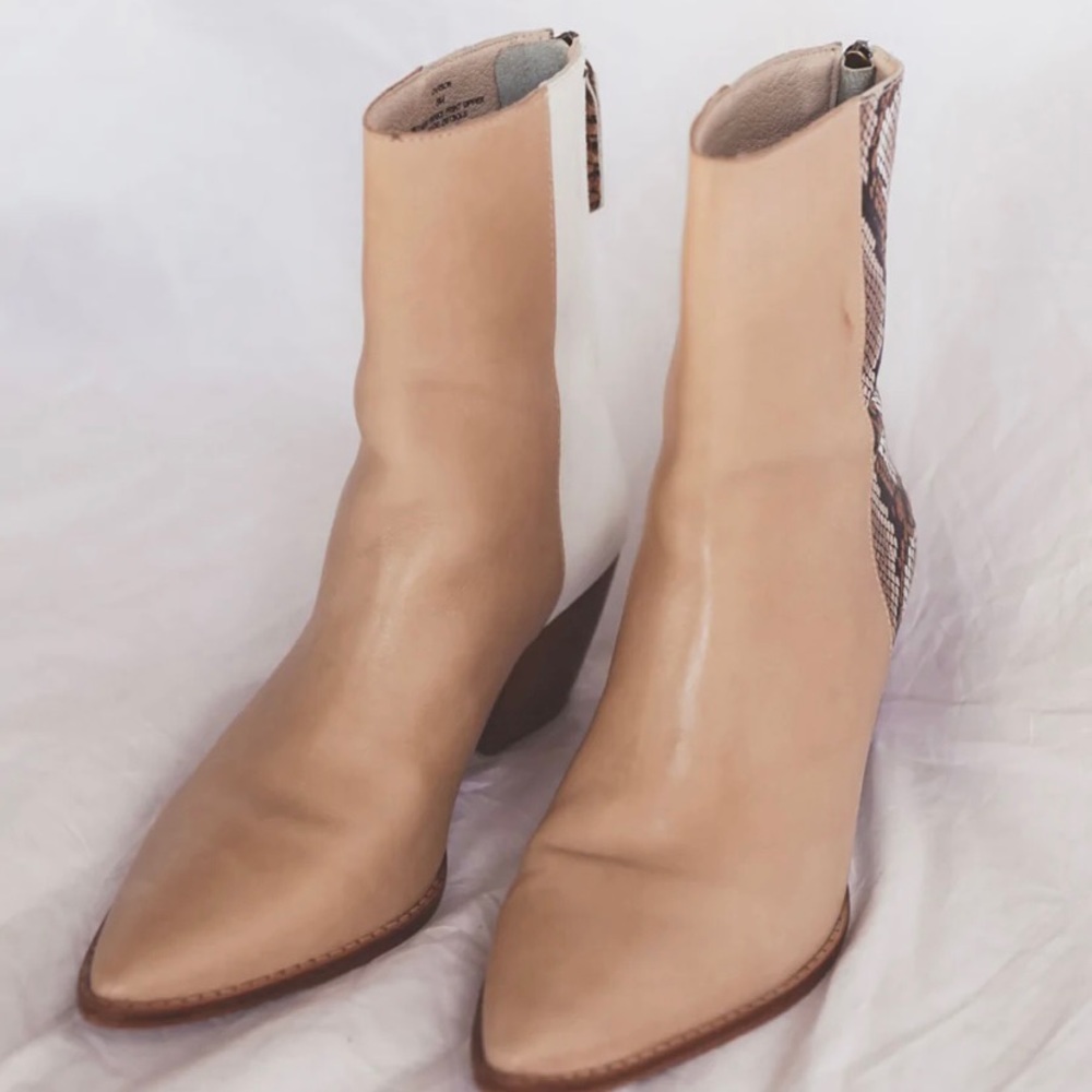 Matisse Natural Leather Booties- Tan, White, and Snakeskin color block (size 10)